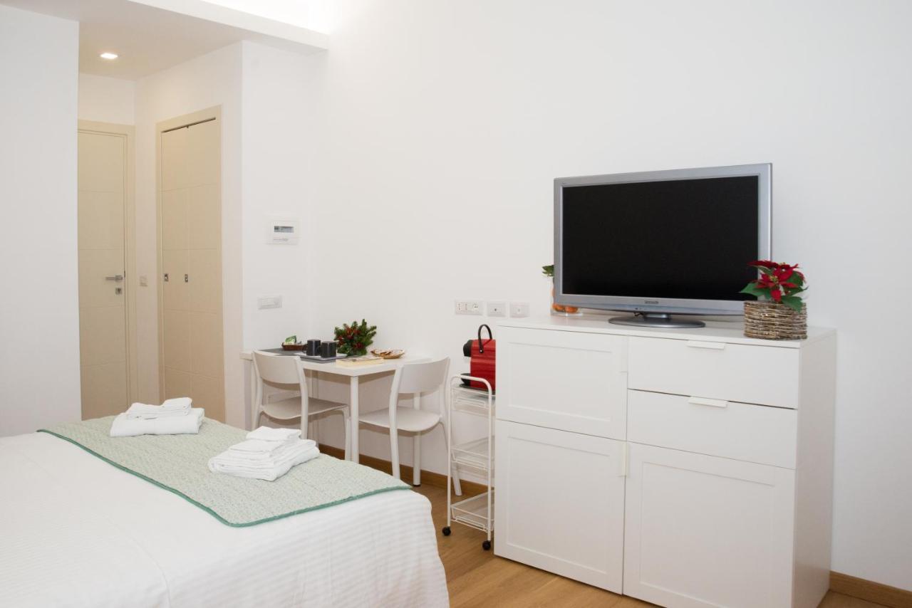 Bed and Breakfast A Due Passi Da San Pietro Рим Екстер'єр фото